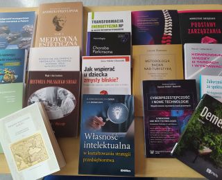 Nowości wydawnicze na bibliotecznych półkach